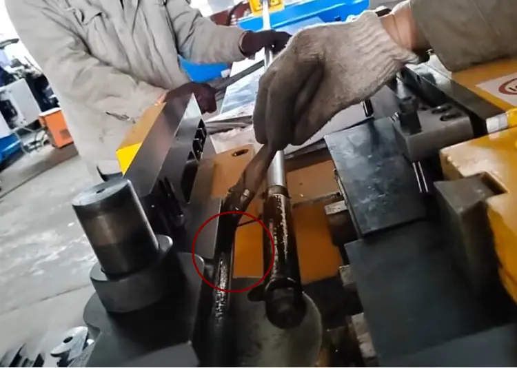 tube bending machine